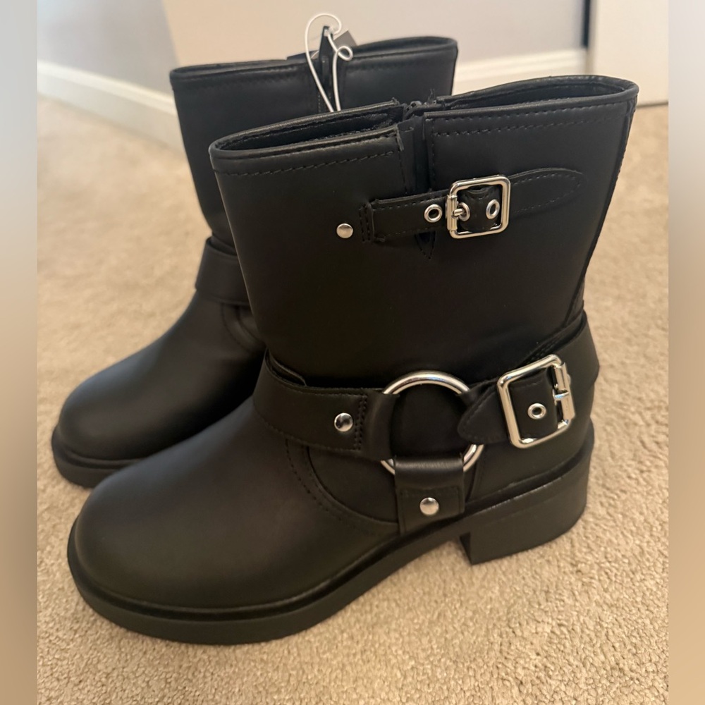 NWT Universal Thread Women Boot - Picture 4 of 7